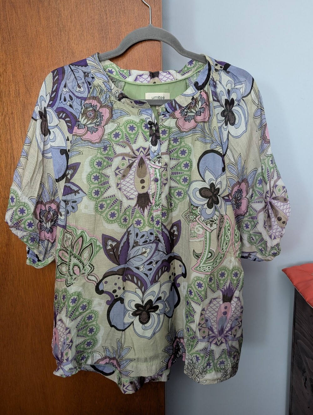Umgee Pastel Floral Women's Lined Blouse Sheer Sleeves Size M